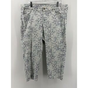 Westport Women's Blue White Gray Floral Print Capris‎ Pants Size 18W